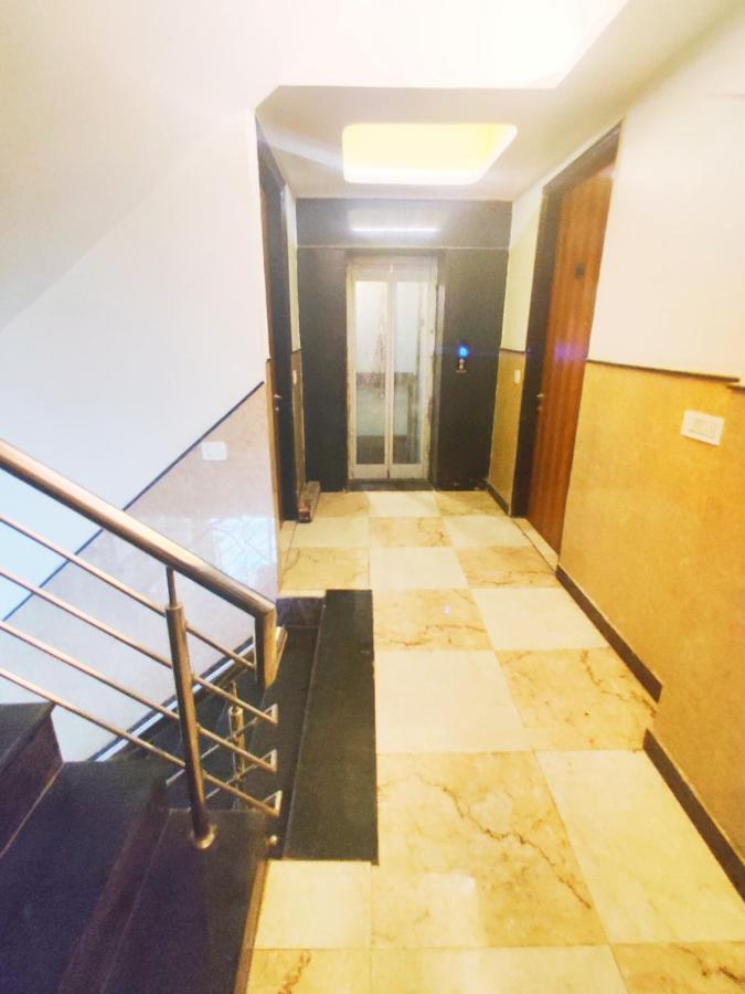 Hotel Amour By Rpi New Delhi Eksteriør billede