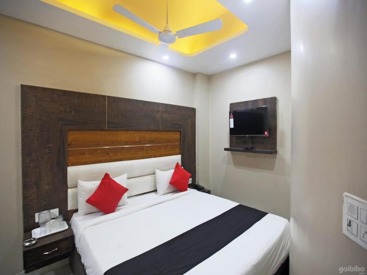 Hotel Amour By Rpi New Delhi Eksteriør billede