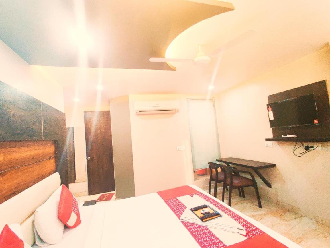 Hotel Amour By Rpi New Delhi Eksteriør billede
